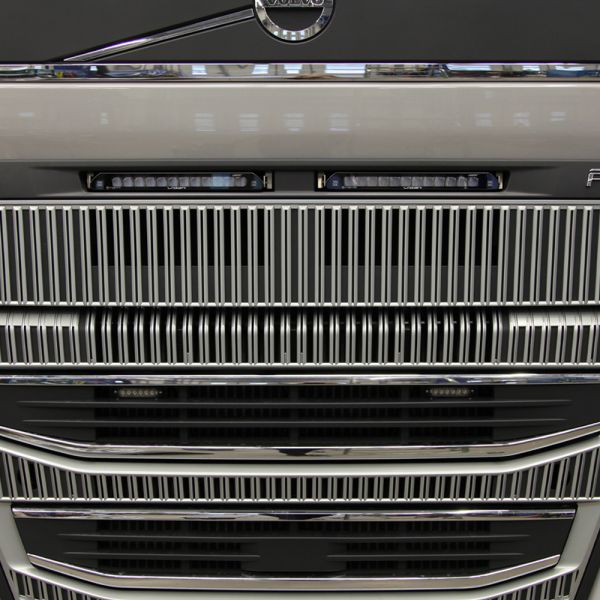 PAKET GRILL LINEAR 12 ELITE VOLVO FH 21+