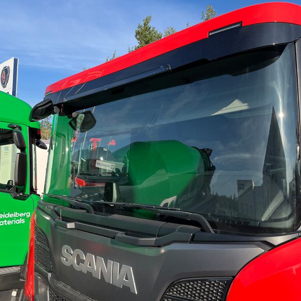 LINEAR 42 STD SCANIA SOLSKYDD 